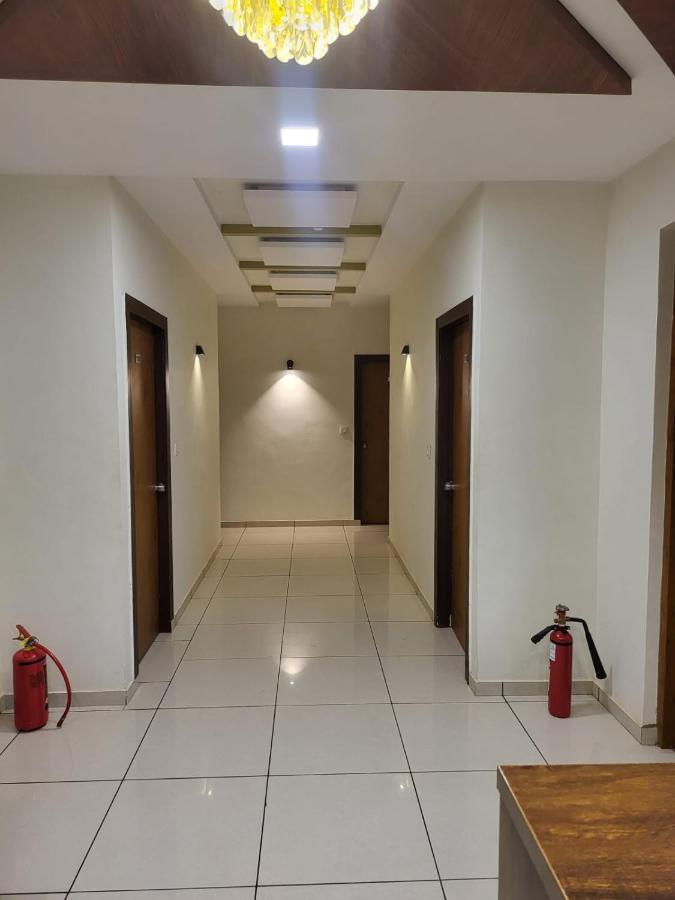 Hotel Shreeji'S Gándhínagar Exteriér fotografie